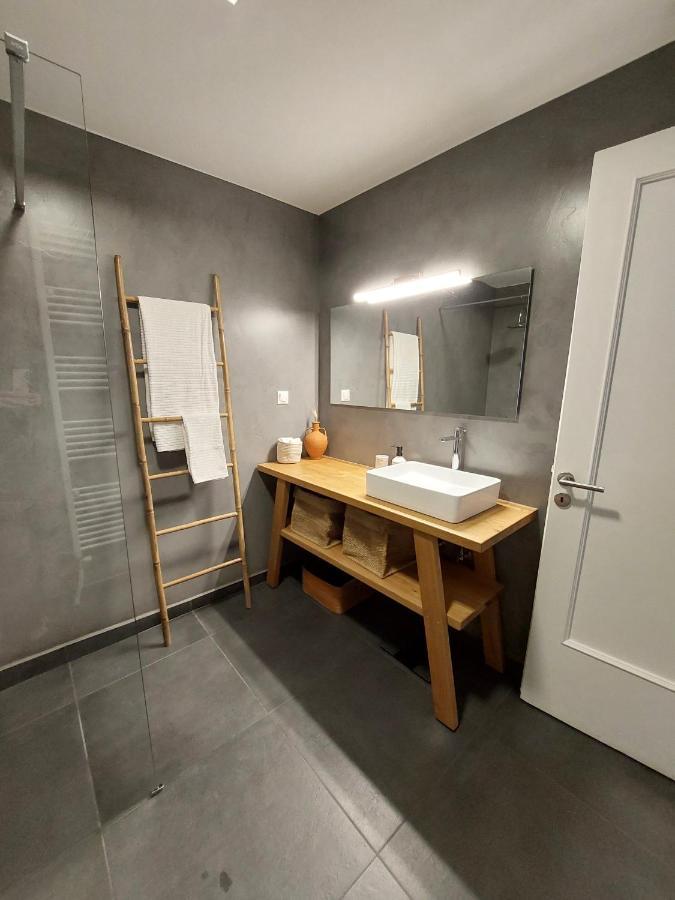 Christina-Anna Athens City Center Walking Distance To Everywhere And Acropolis, In One Of The Most Favorable Locations By National Gardens And Zoo, Hellenic Parliament In Syntagma And Stylish Exquisite Kolonaki Cozy Renovated Apartment Eksteriør bilde